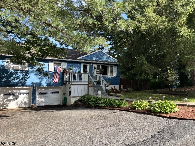 Photo of 17 Frances Avenue