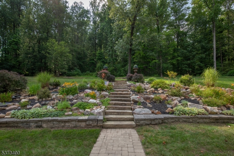 image32