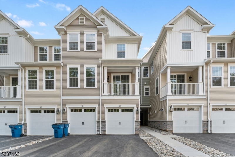 Photo of 221 Myrtle Road, Warren NJ