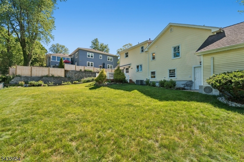 image33