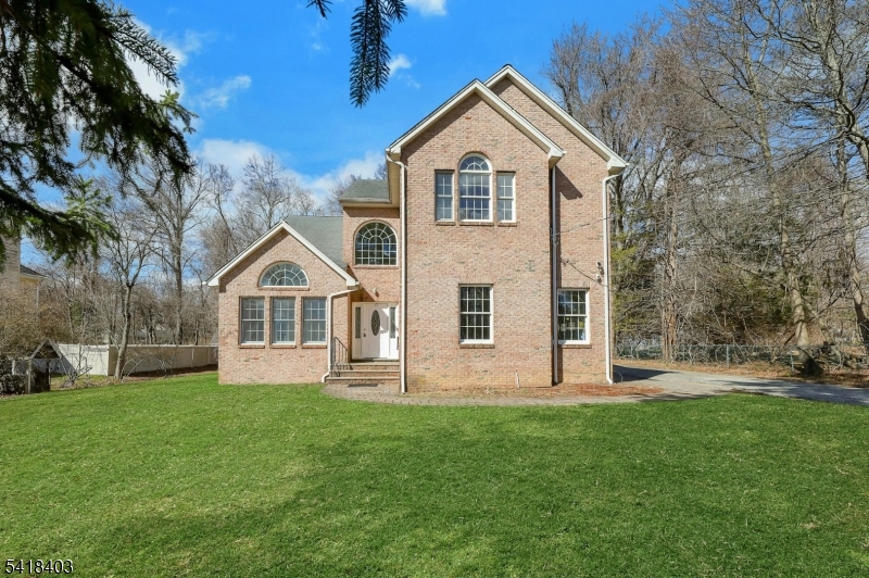 Photo of 62 E Crescent Avenue, Mahwah NJ