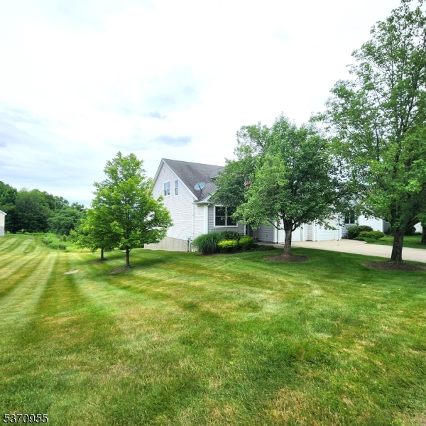 Photo of 37 Fairchild Lane, Wantage NJ