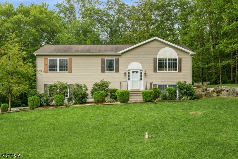 Photo of 903 Twin Oaks Road, Stillwater NJ
