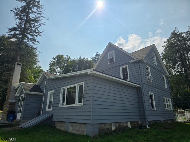 Photo of 716 Glen Road, Sparta NJ
