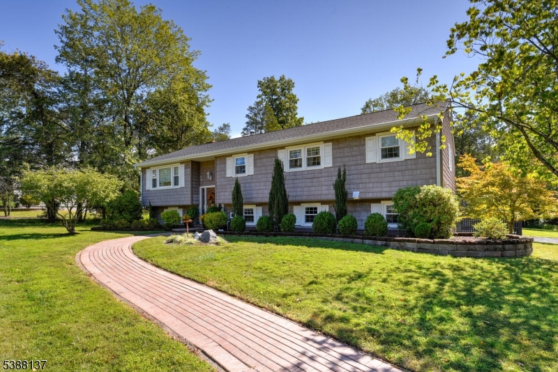 Photo of 14 Blossom Drive, Bridgewater NJ