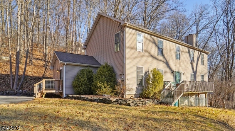 Photo of 1007 Hillside Avenue, Hampton NJ