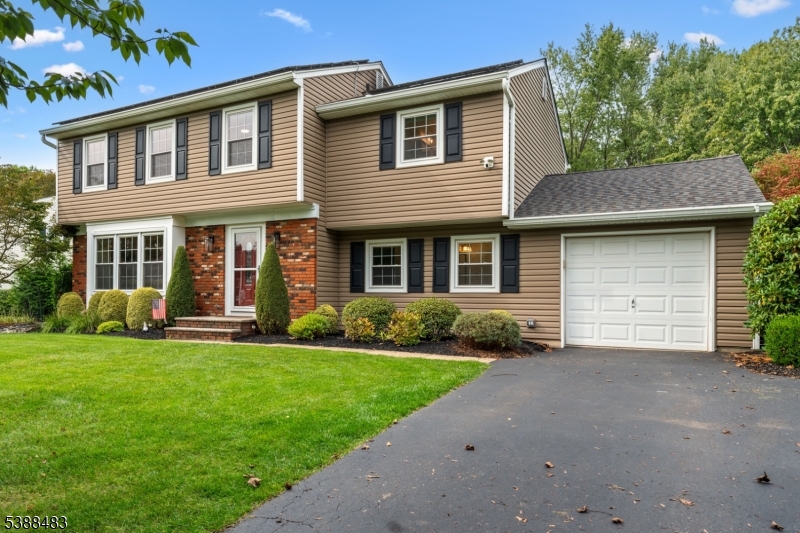 Photo of 6 Harford Place, Hillsborough NJ