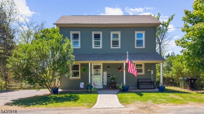 Photo of 205 Rush Avenue