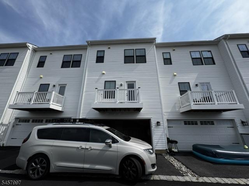 114 Bergen St Hackettstown Town 07840 New Jersey photo