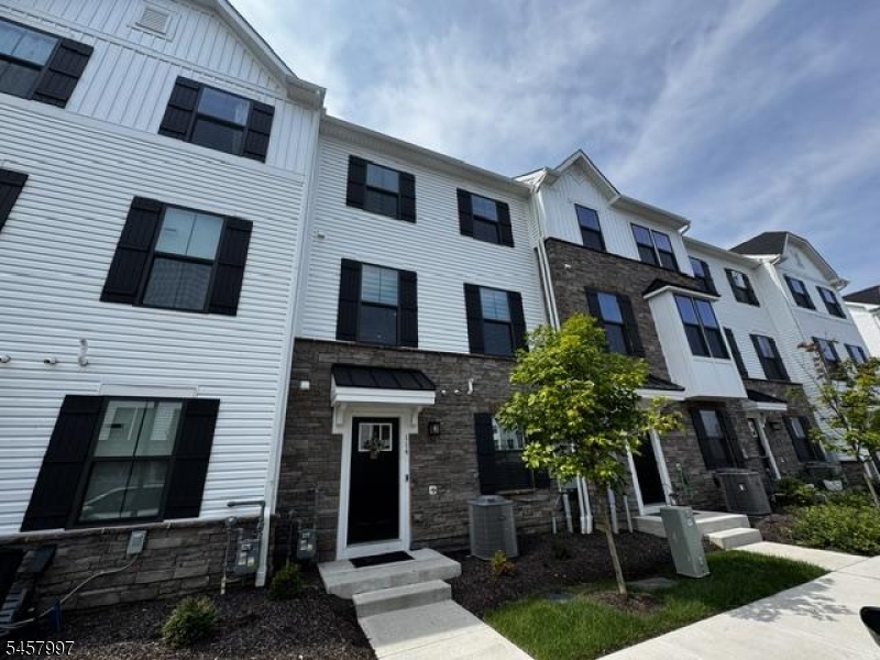 114 Bergen St Hackettstown Town 07840 New Jersey photo